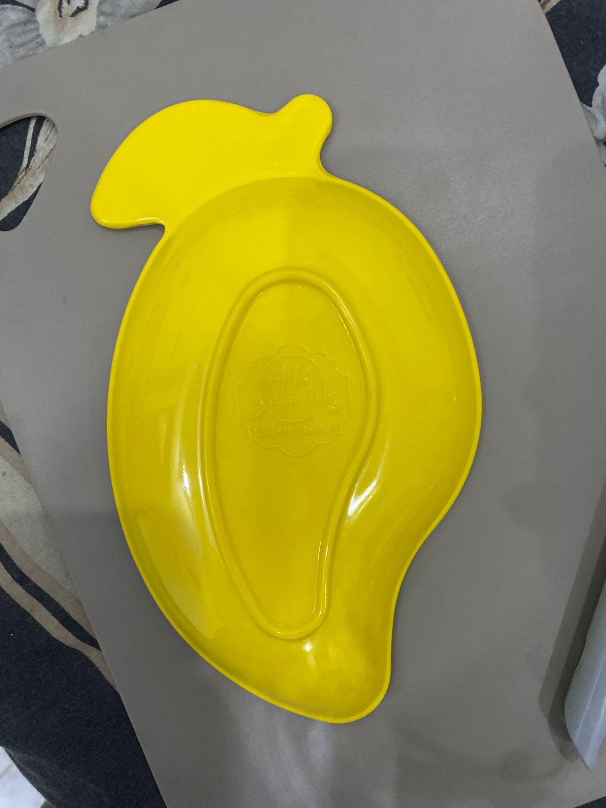 Fruit-Shaped Serving Dish