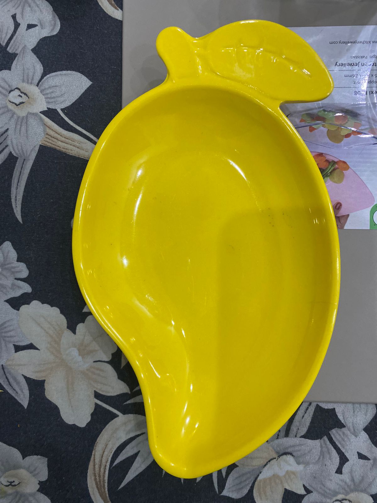 Fruit-Shaped Serving Dish